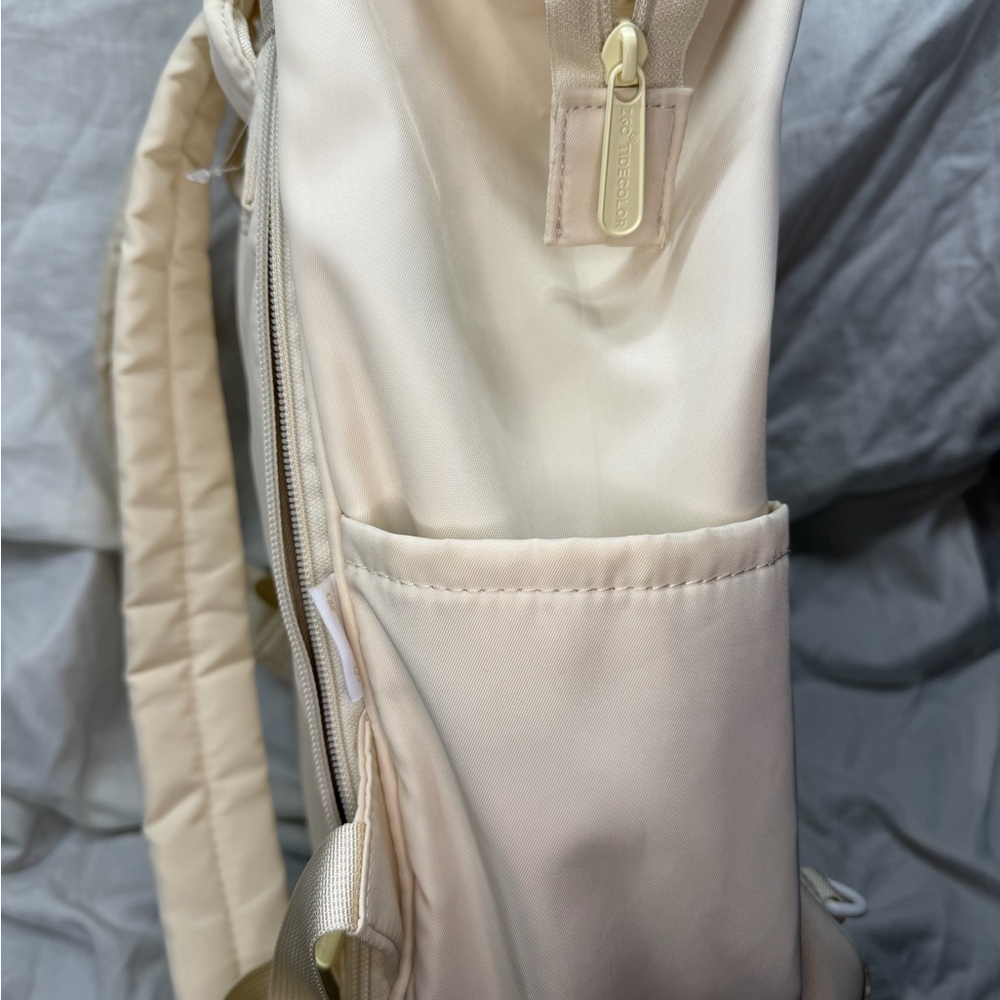 ZGO Tide Color X Sanrio Cinnamonroll Collab Sweet Planet Series Backpack - Picture 7 of 14
